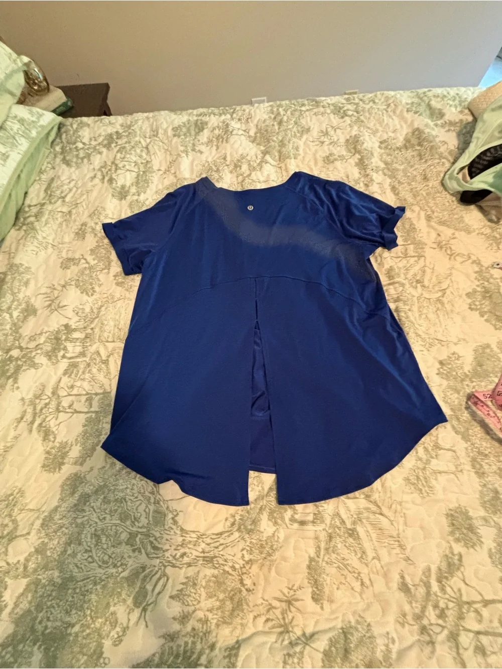 lululemon sz 10 ? Open Up Tie Back Tee Larkspur relaxed athleisure loungewear